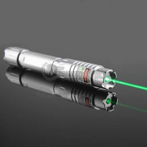 2000mW緑色光レーザーポインター グリーン高出力レーザー指示器 固定焦点 夜空 レーザー保護メガネ 充電器 18650電池付き