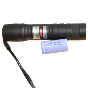 超強力 レーザーポインター 200mW レーザーペン グリーン  焦点調節可能